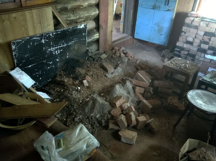 Фото : Дошли до фундамента.