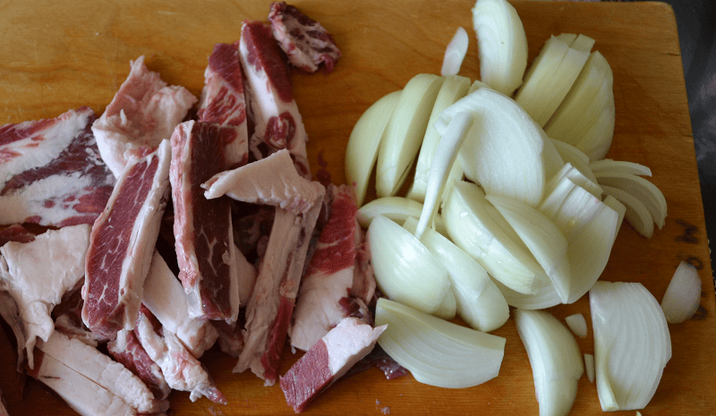 Лук в фарше для мяса. Лук в фарше для мяса.