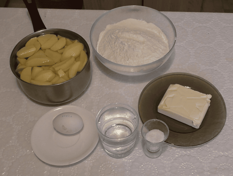 Ингредиенты для кыстыбый с картошкой. Ингредиенты для кыстыбый с картошкой.