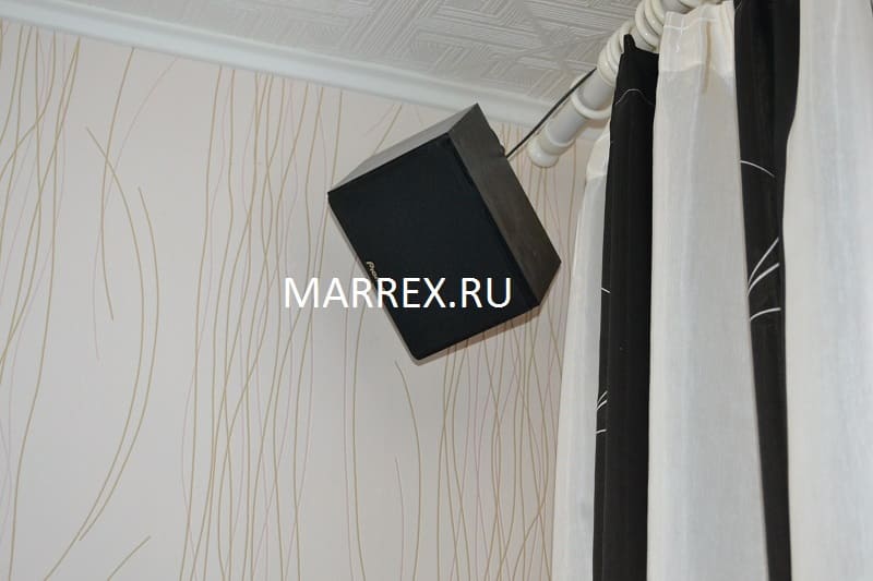 Как повесить задние колонки Как повесить задние колонки