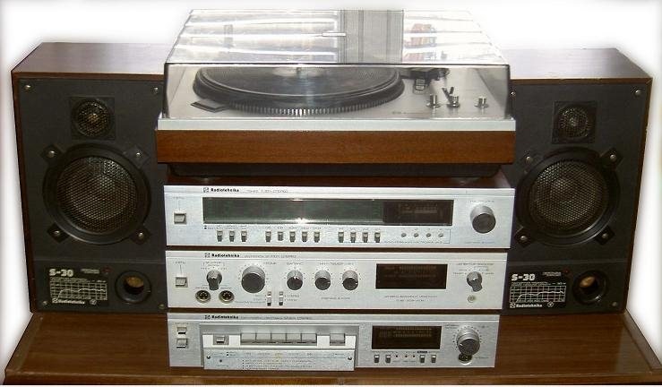 Описание проигрывателя Radiotehnika ЭП-101. Описание проигрывателя Radiotehnika ЭП-101.