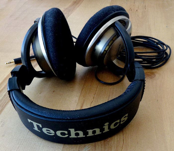 Фото наушников Technics RP-F3501. Фото наушников Technics RP-F3501.